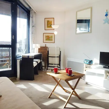 Apartment Les Marinas.3 아파트